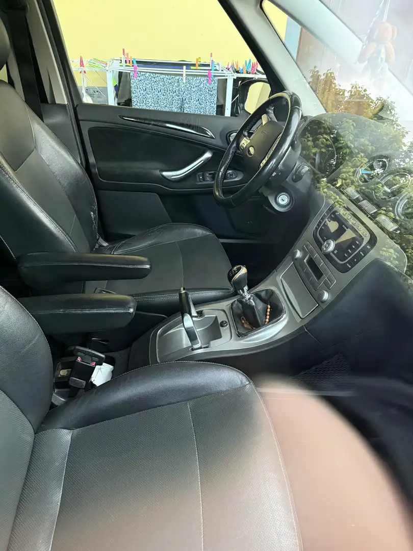 Ford Galaxy 2.0 tdci Ghia dpf - 1