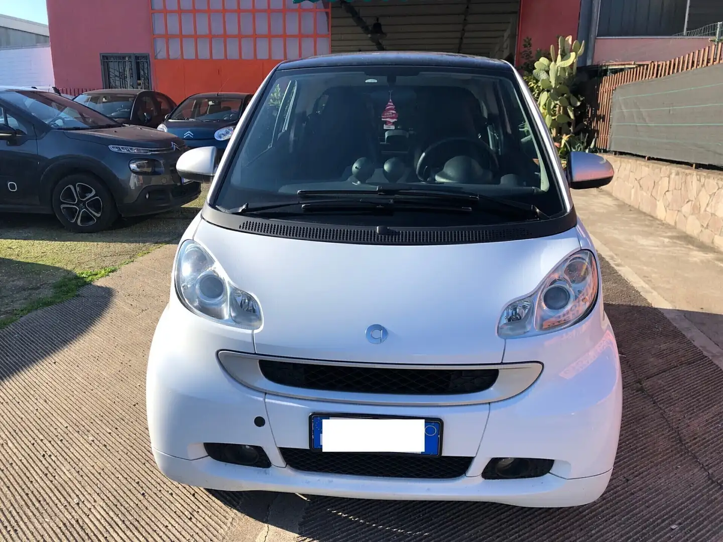 smart forTwo 1000 52 kW MHD coupé HI-TECH Bianco - 1