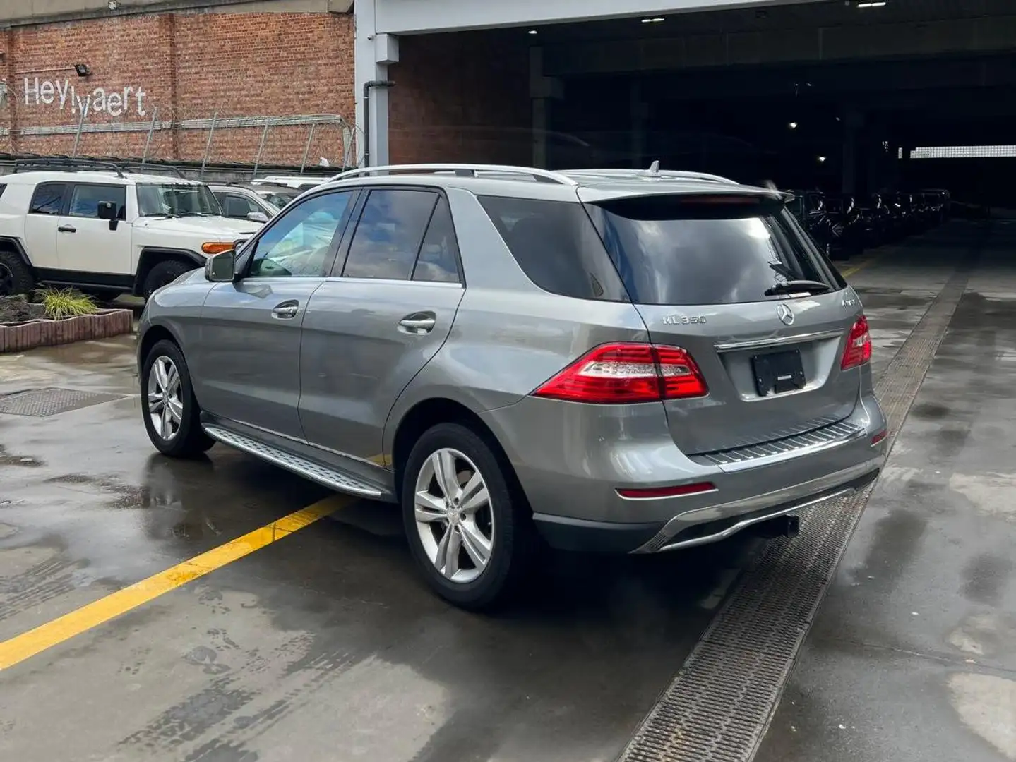 Mercedes-Benz ML 350 4MATIC-FULL-ONLY FOR EXPORT OUT OF EUROPE Gris - 2