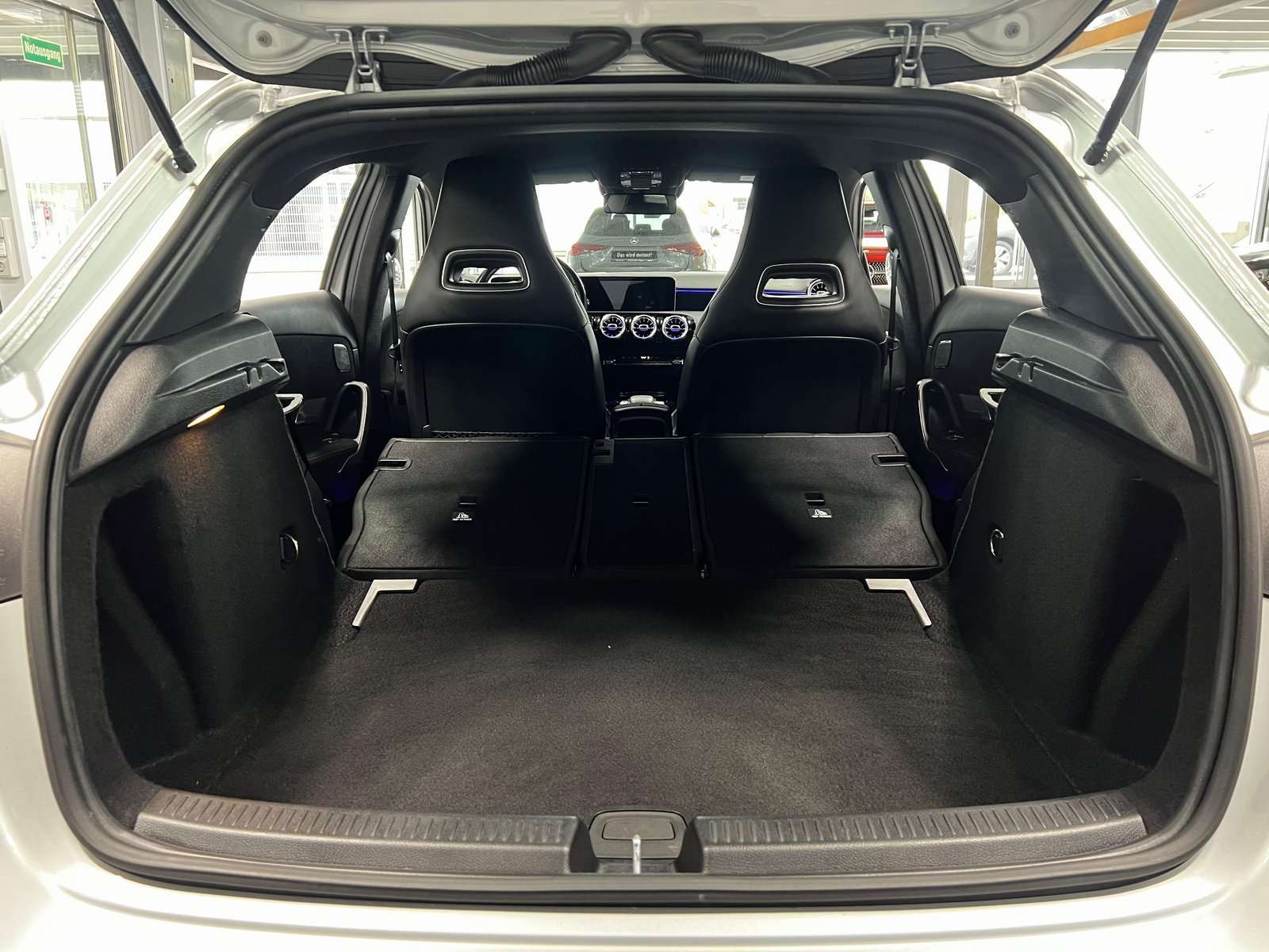 Mercedes-Benz A 220