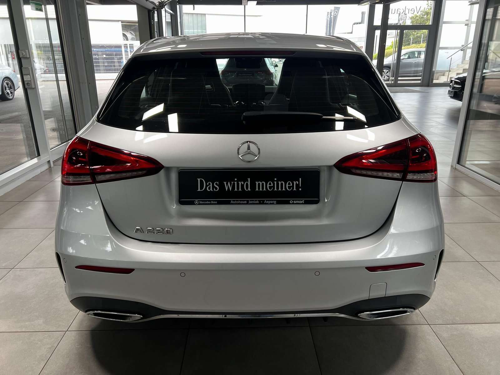 Mercedes-Benz A 220