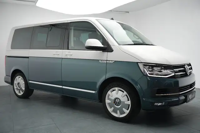 Volkswagen Multivan view 5