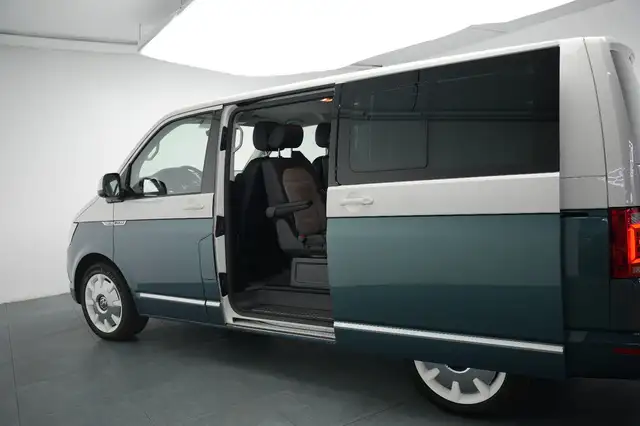 Volkswagen Multivan view 13
