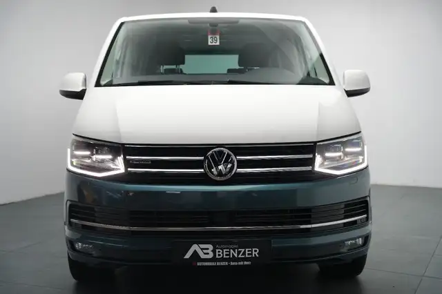 Volkswagen Multivan view 2