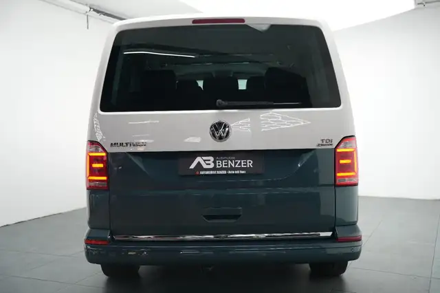 Volkswagen Multivan view 8
