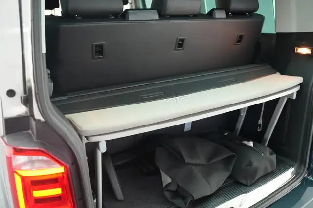 Volkswagen Multivan view 12
