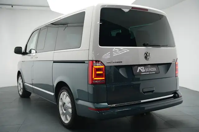 Volkswagen Multivan view 7