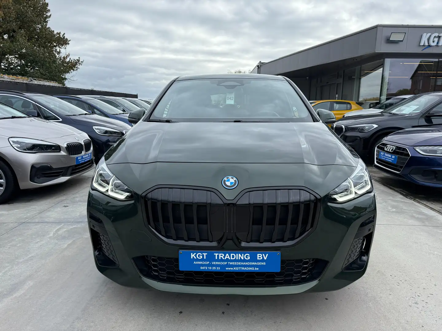 BMW 225 EA X-DRIVE HYBRIDE M-SPORT FULL LED WIDE SCREEN Zelená - 2
