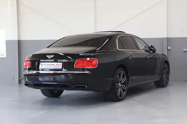 Bentley Flying Spur view 2