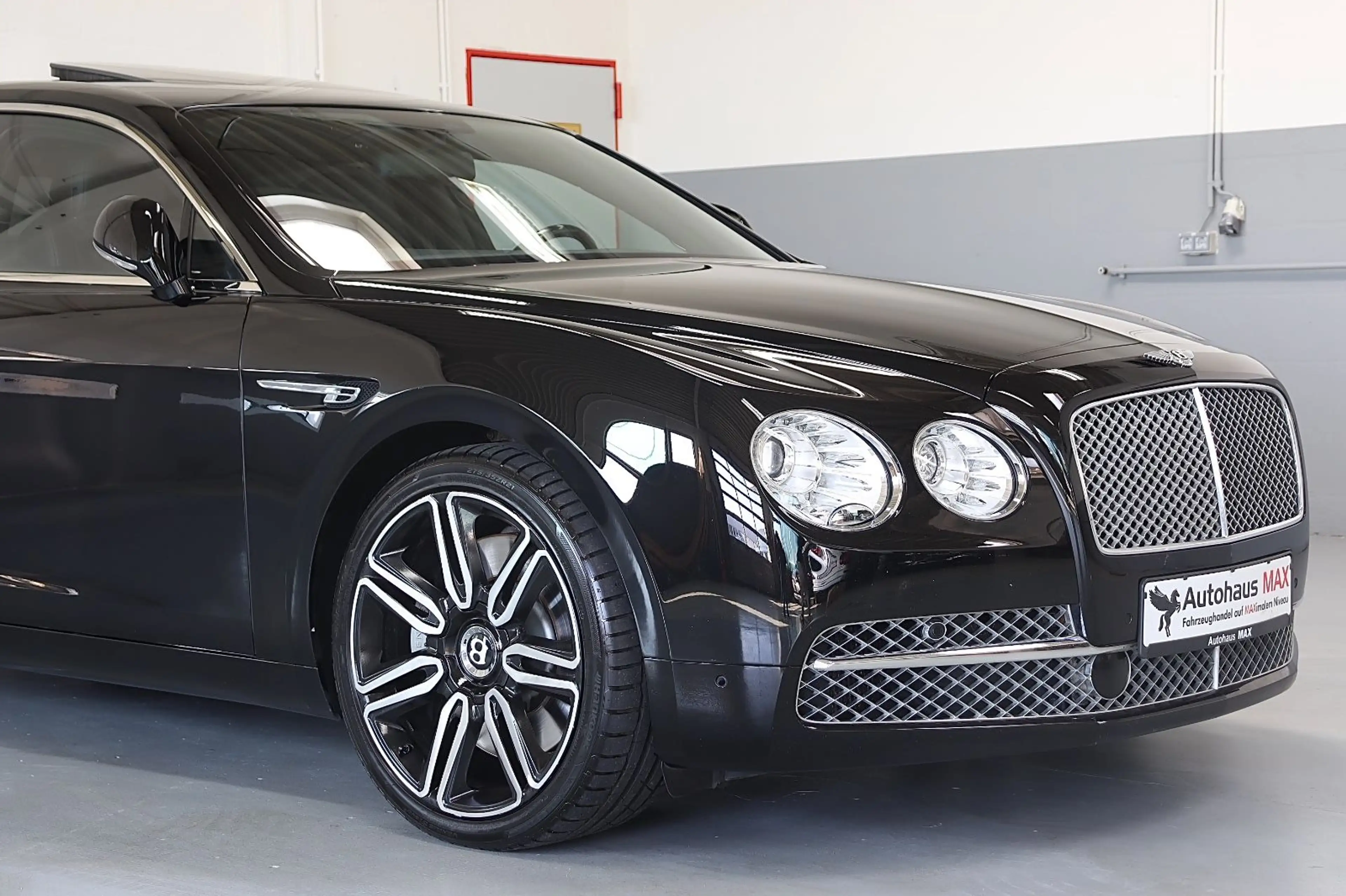 Bentley Flying Spur W12 6.0 Mulliner~ACC~SZH~SZB~4xMass. — photo 9