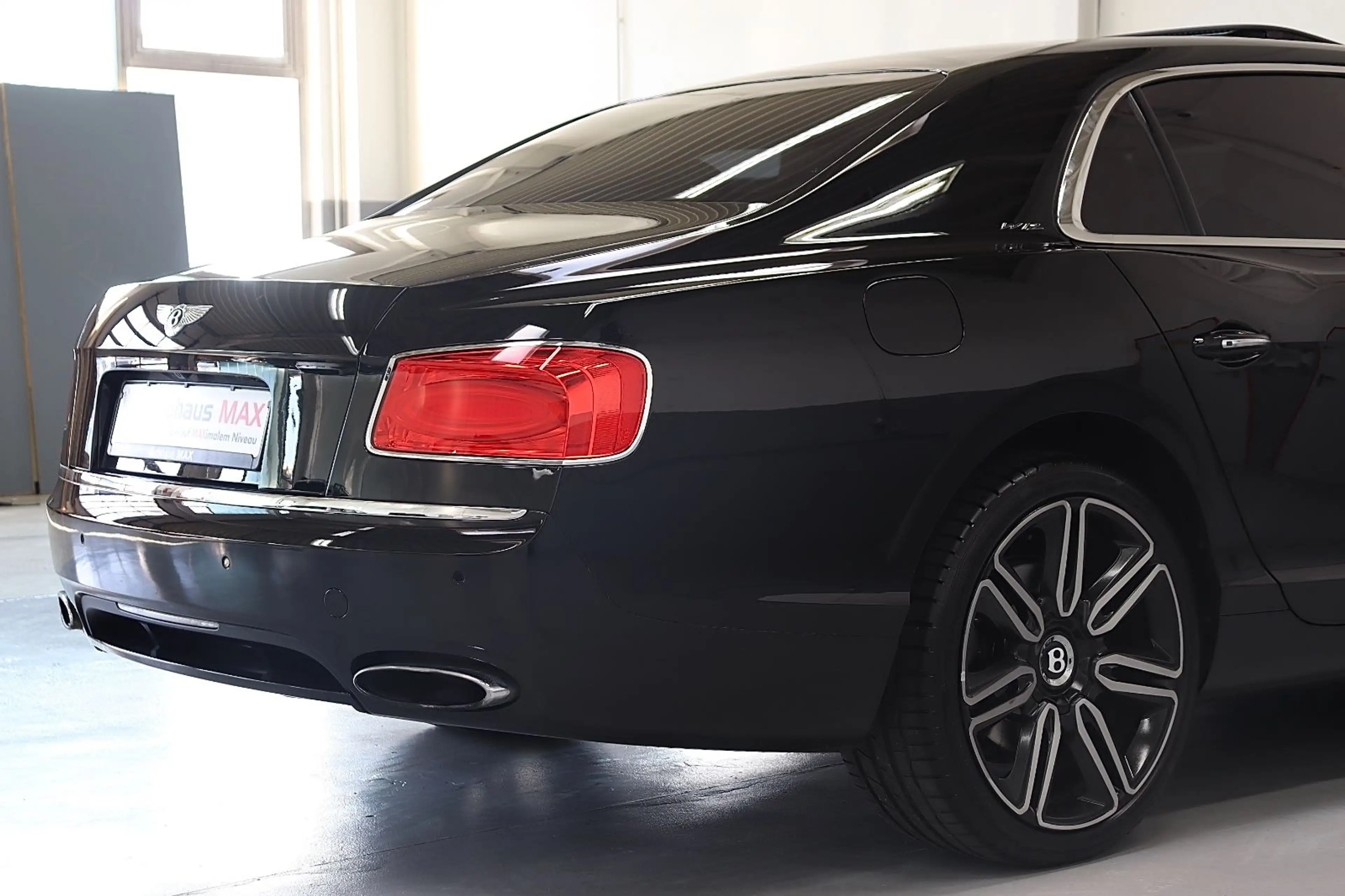 Bentley Flying Spur W12 6.0 Mulliner~ACC~SZH~SZB~4xMass. — photo 8