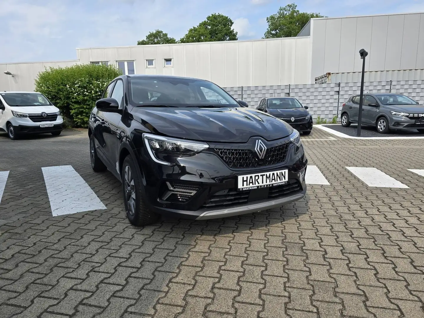 Renault Arkana EVOLUTION Mild Hybrid 140 EDC Zwart - 1
