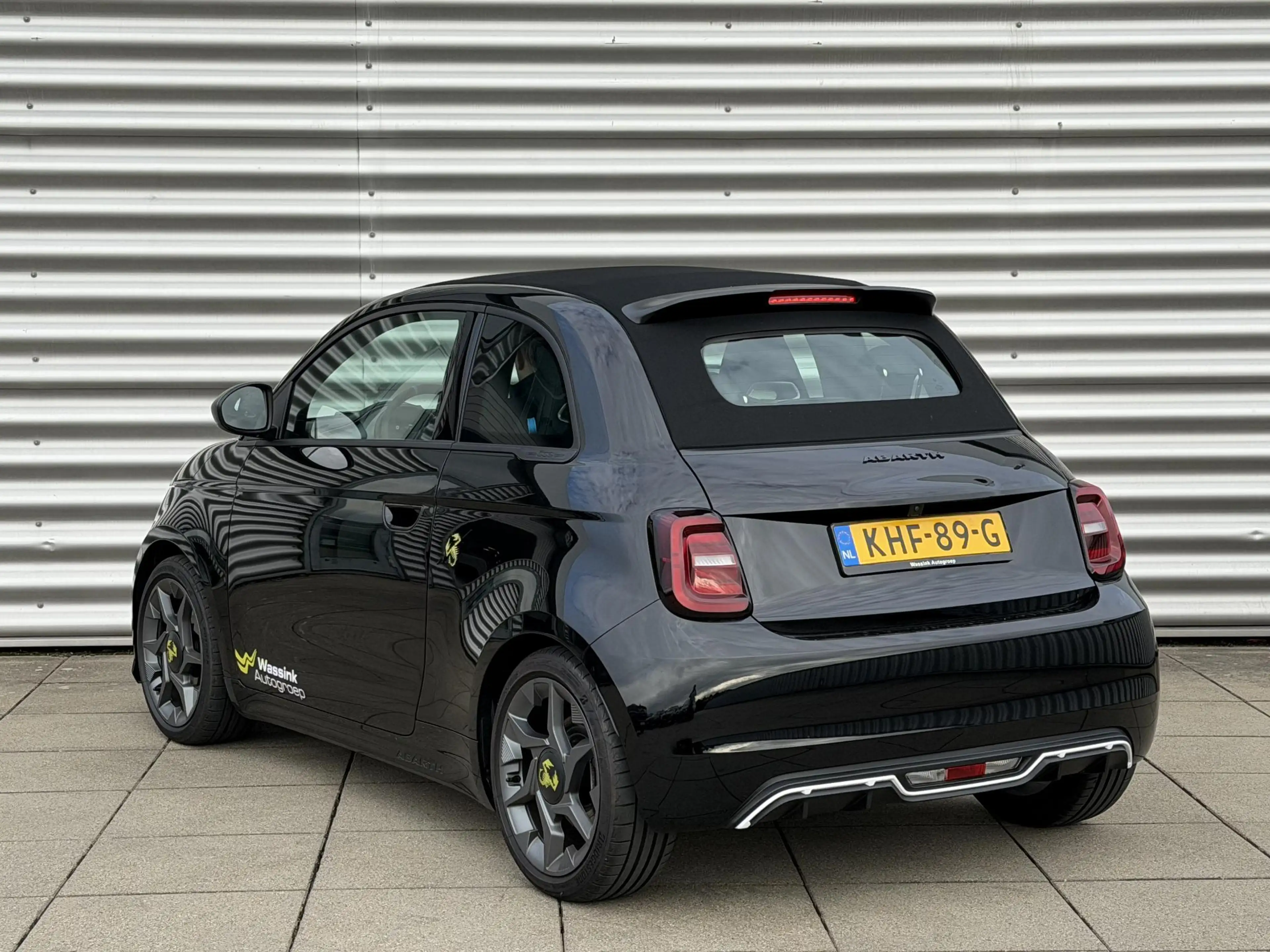 Fiat 500 Abarth 42 kWh | 155 PK | Cabrio | Camera | Cruise Control — photo 9