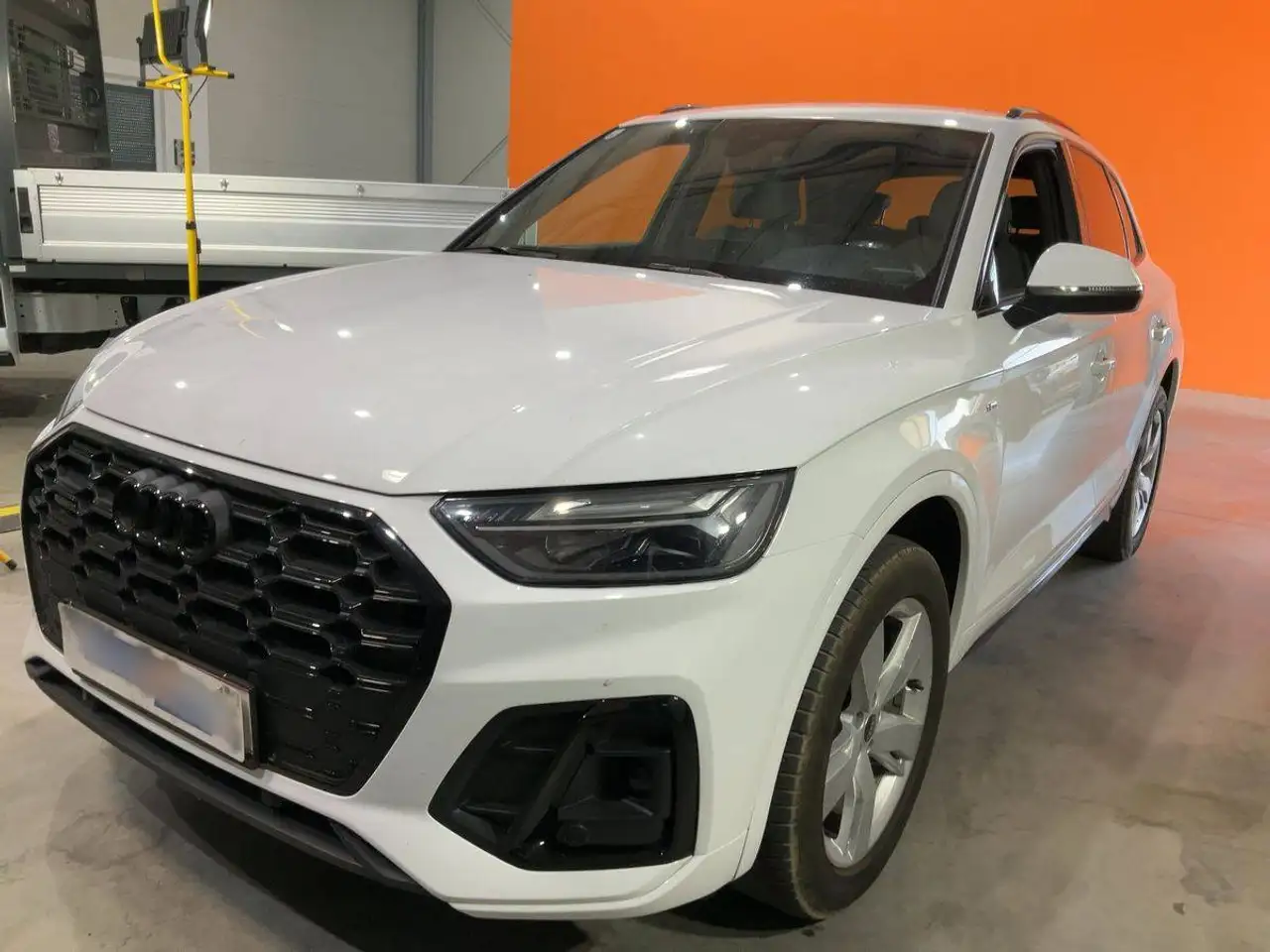 Audi Q5 Q5 40 TDI Mild-Hybrid quattro S line — photo 1 of 7
