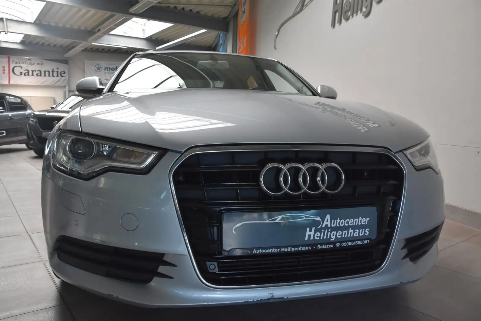 Audi A6 Lim 2.0 TDI Navi BiXenon Leder Tempo SHZ PDC Silber - 1