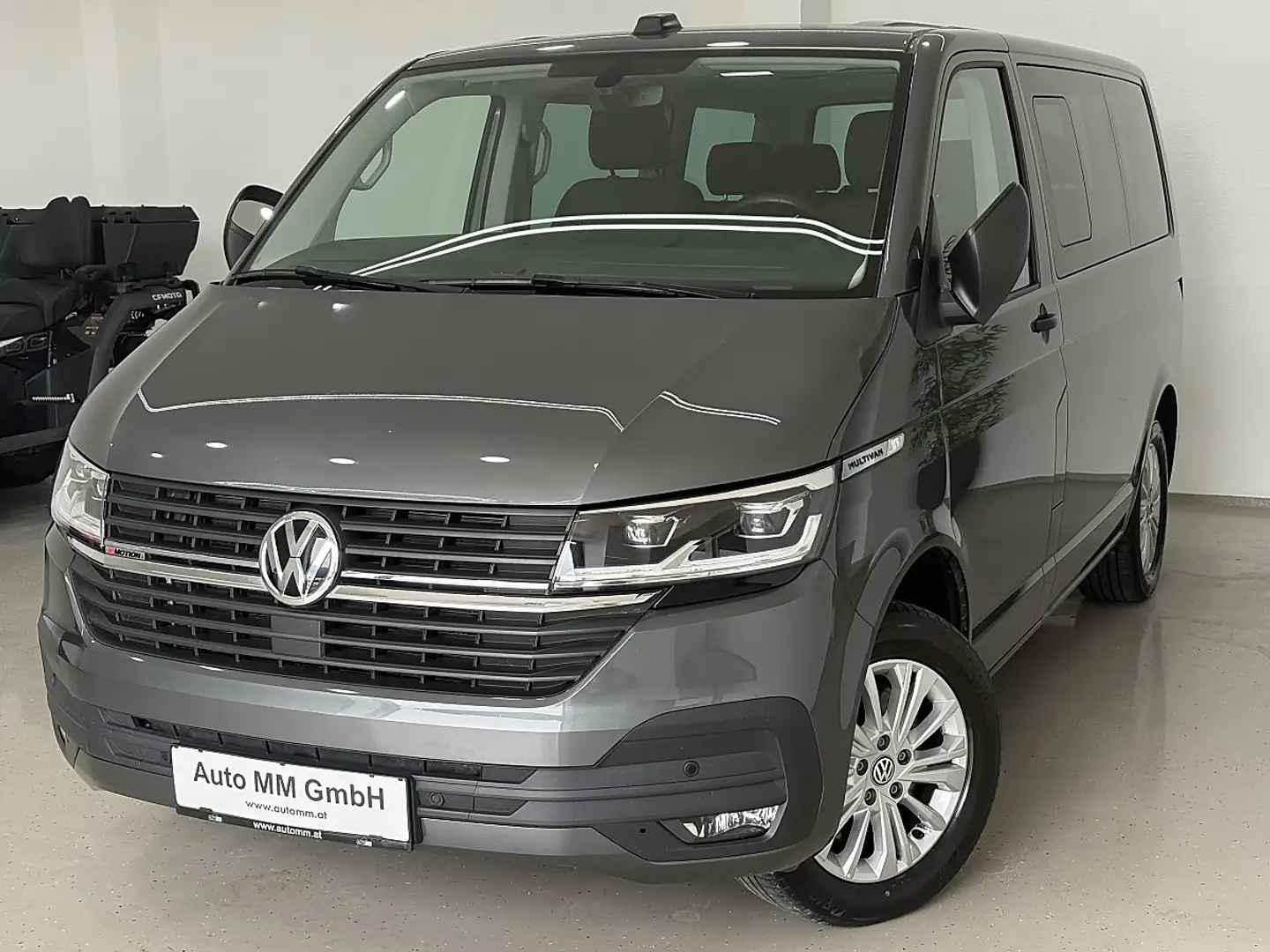 Volkswagen Sonstige Multivan Trendline 2,0 TDI 4Motion BMT DSG Grau - 1