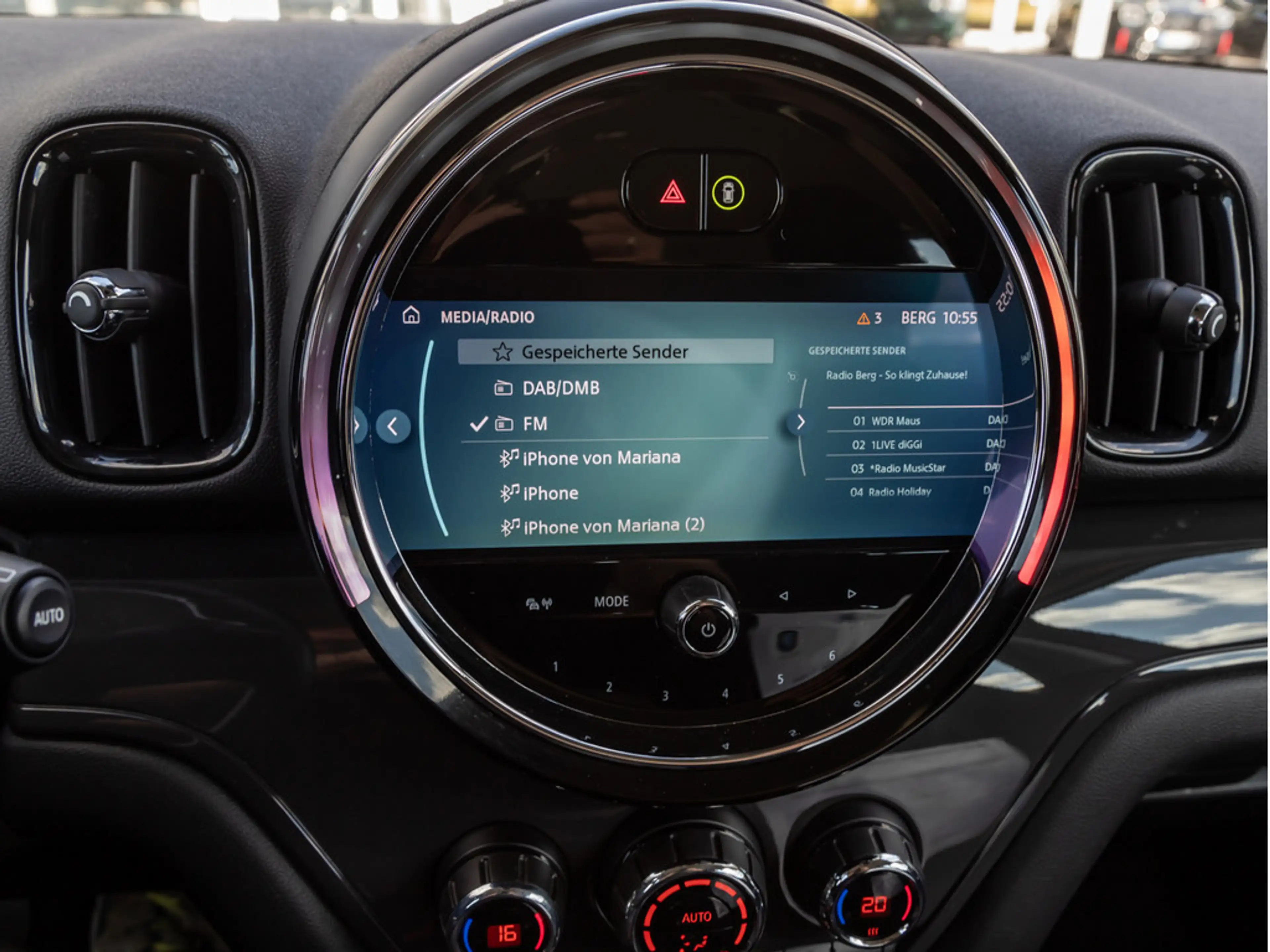 MINI One Countryman — photo 14