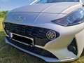 Hyundai i10 1.0 EDITION 30 Klima SHZ CARPLAY LHZ DAB Navi MFL Серебристый - thumbnail 12