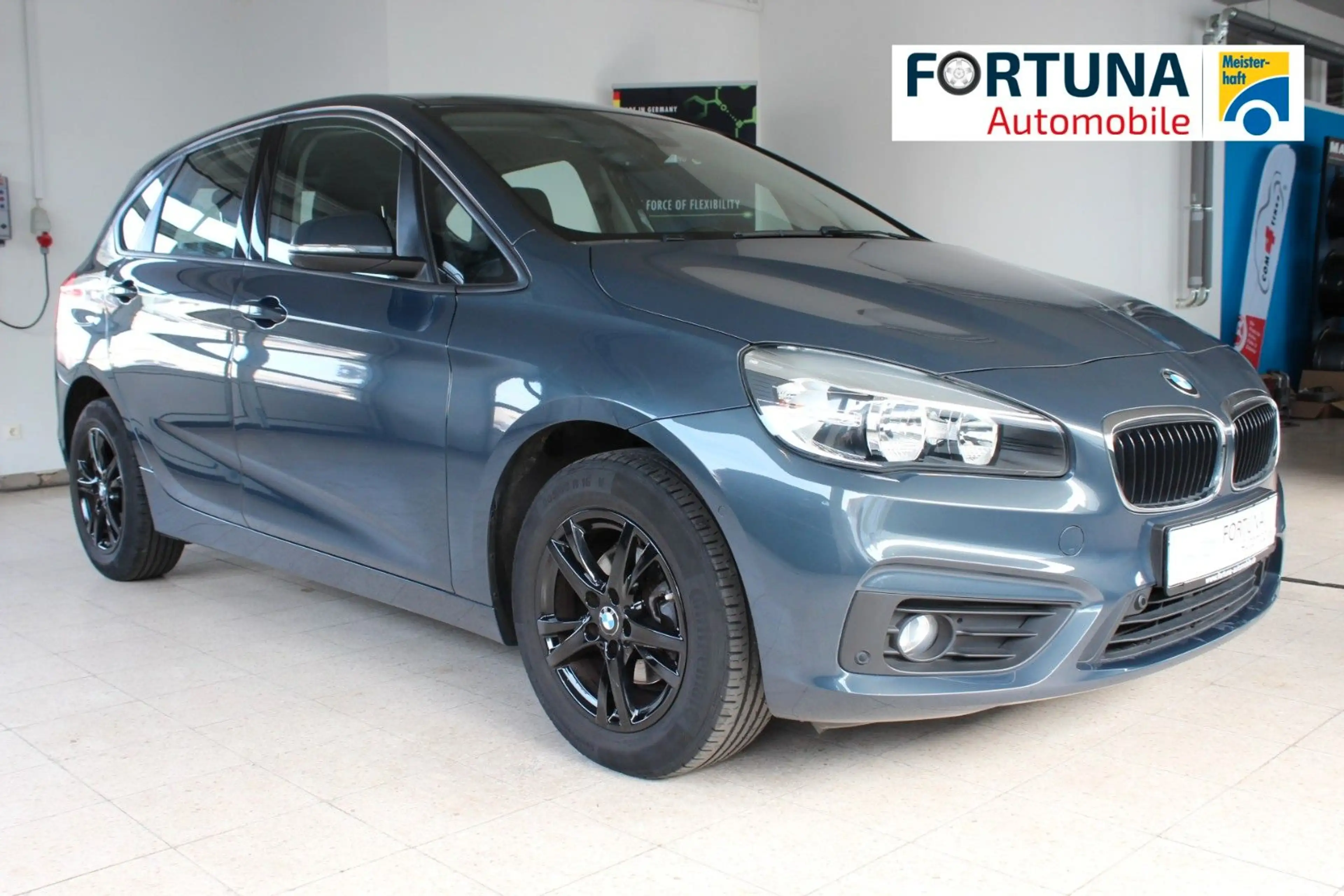 BMW 216 216i AT Navi Sportsitze Hi-Fi CD-Laufwerk