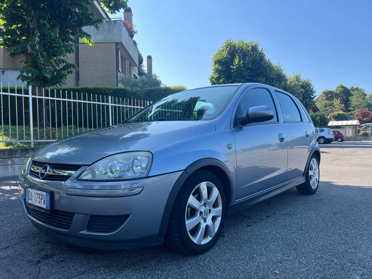 Opel Corsa Corsa 1.0 5 porte Euro 4 adatta a neopatentati Grigio - 1