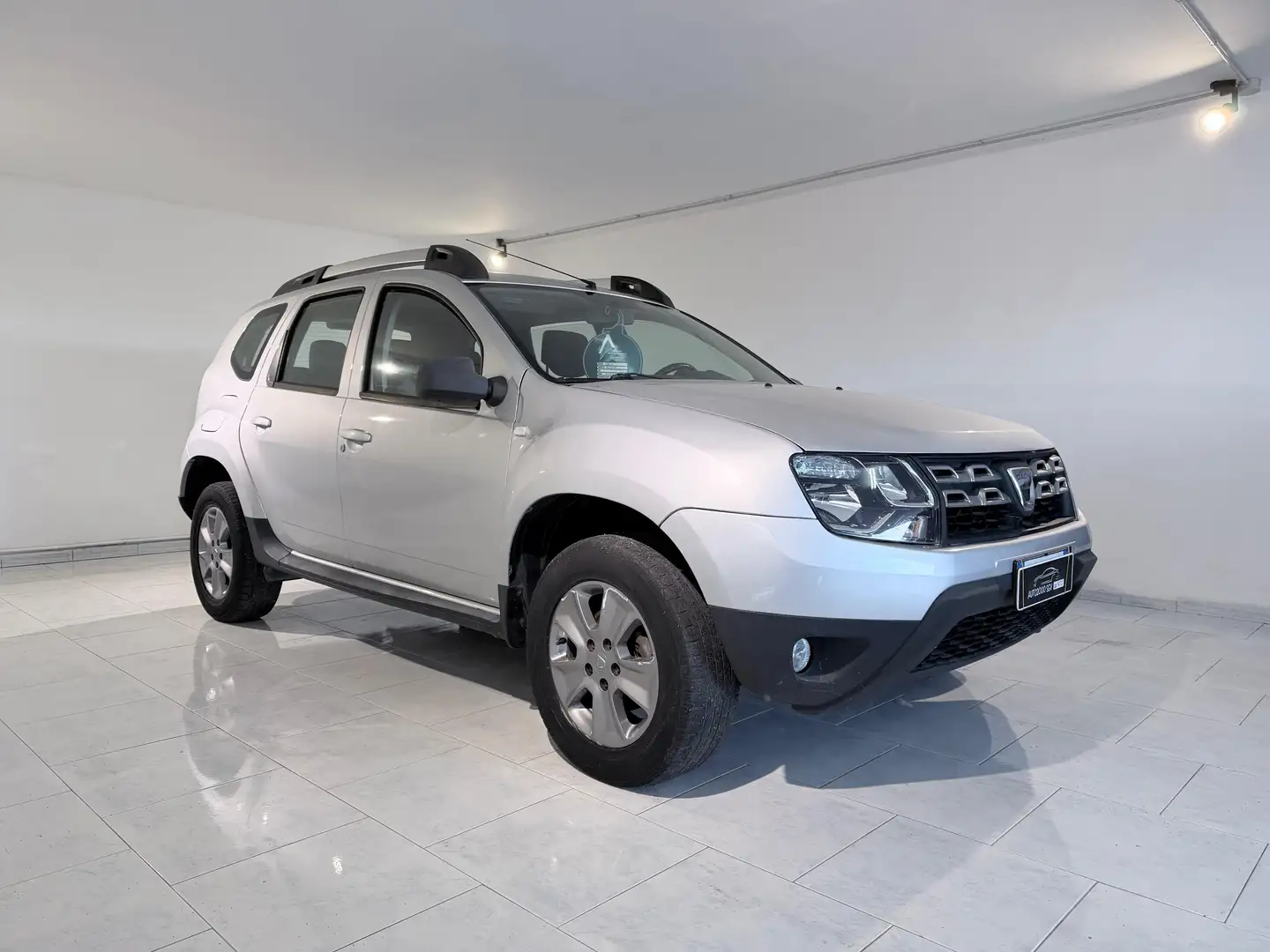 Dacia Duster 2016 1.5 dci Laureate 4x2 s 110 CV 6 MARCE Grigio - 1