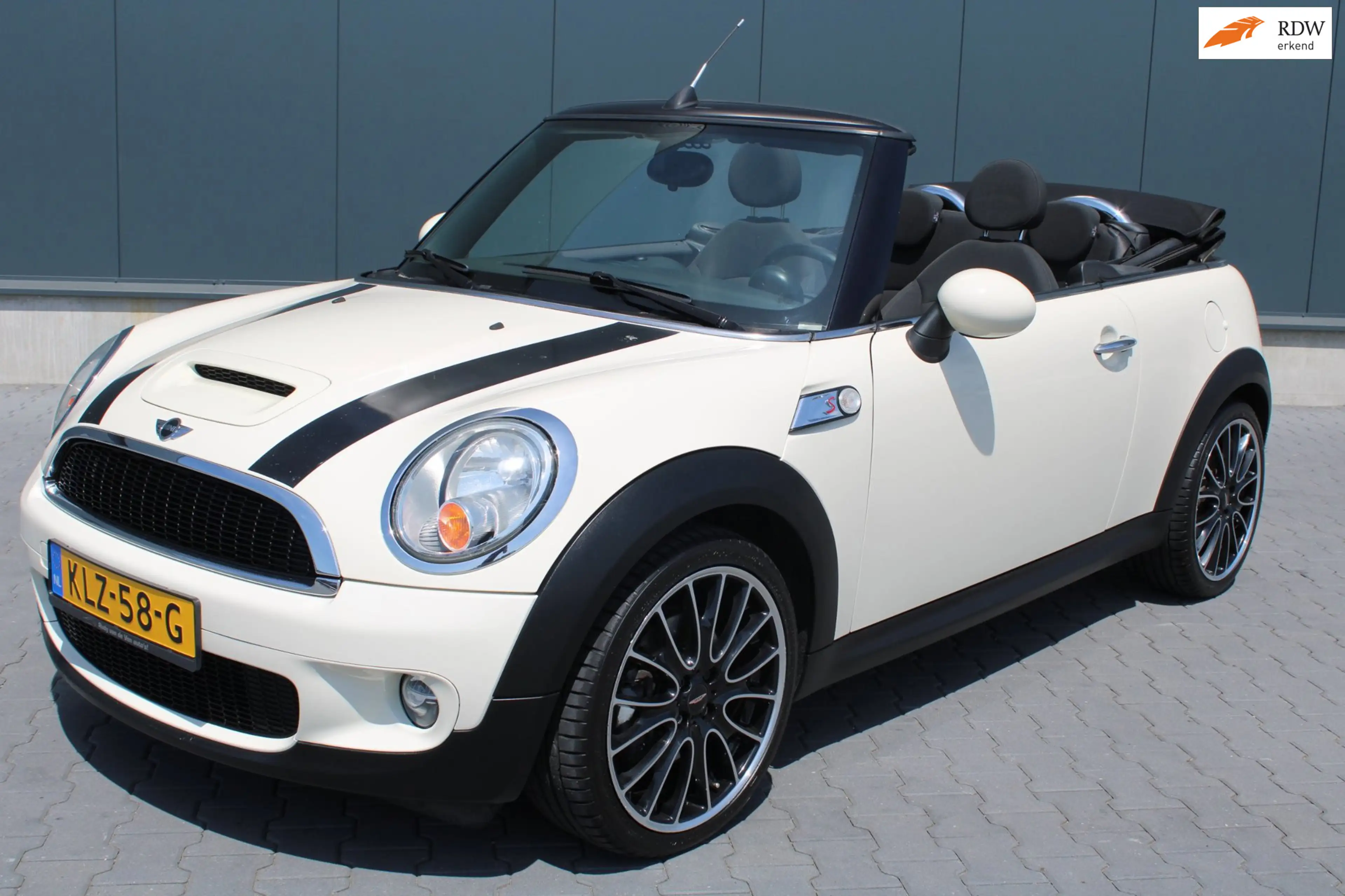 MINI Cooper S Cabrio Mini 1.6 Chili 1e eigenaresse laag kilometrage