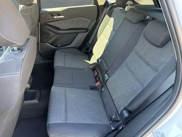 BMW 2 Series view 13