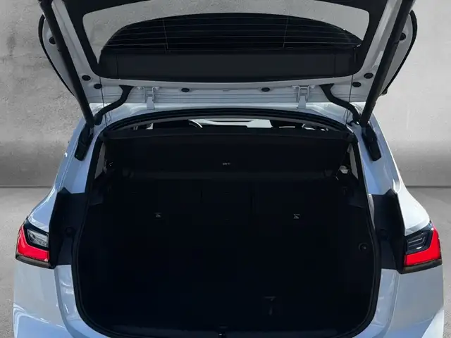 BMW 2 Series view 15