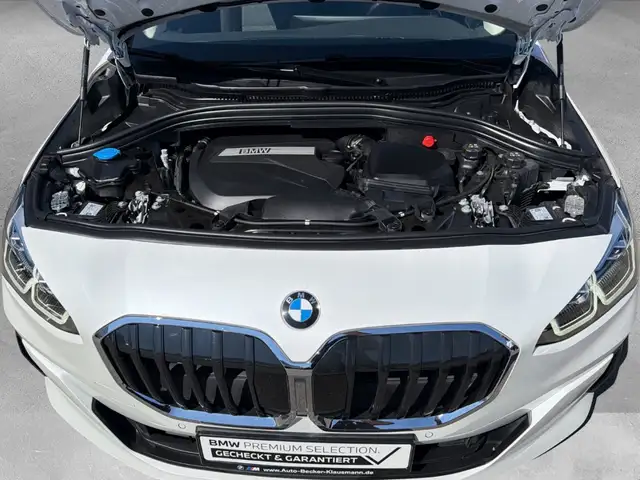 BMW 2 Series view 14