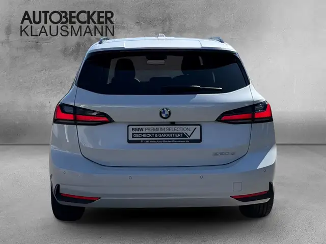 BMW 2 Series view 6