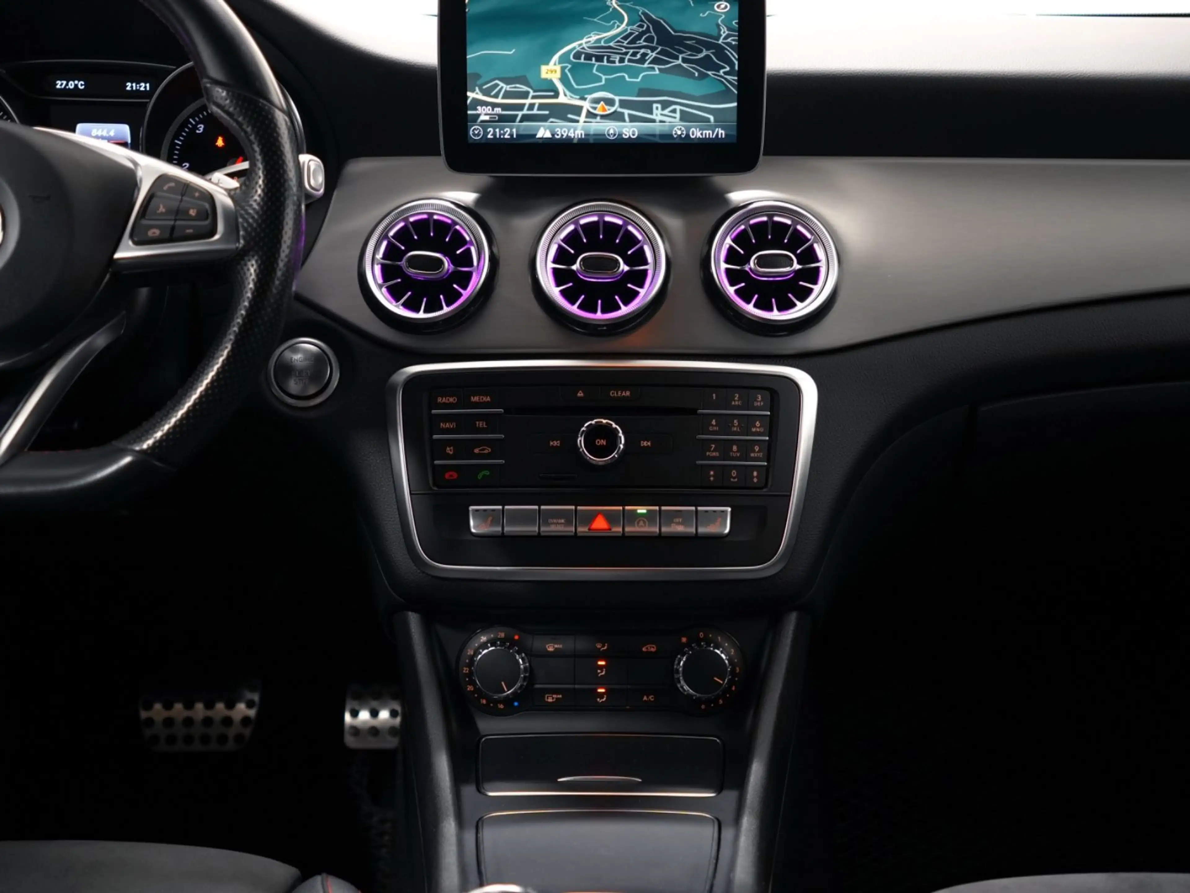 Mercedes-Benz CLA 200 d AMG-LINE LIMOUSINE CARPLAY/AMBIENTE/LED — photo 13
