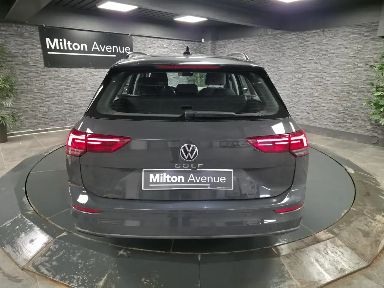 Volkswagen Golf Standard Model — photo 4
