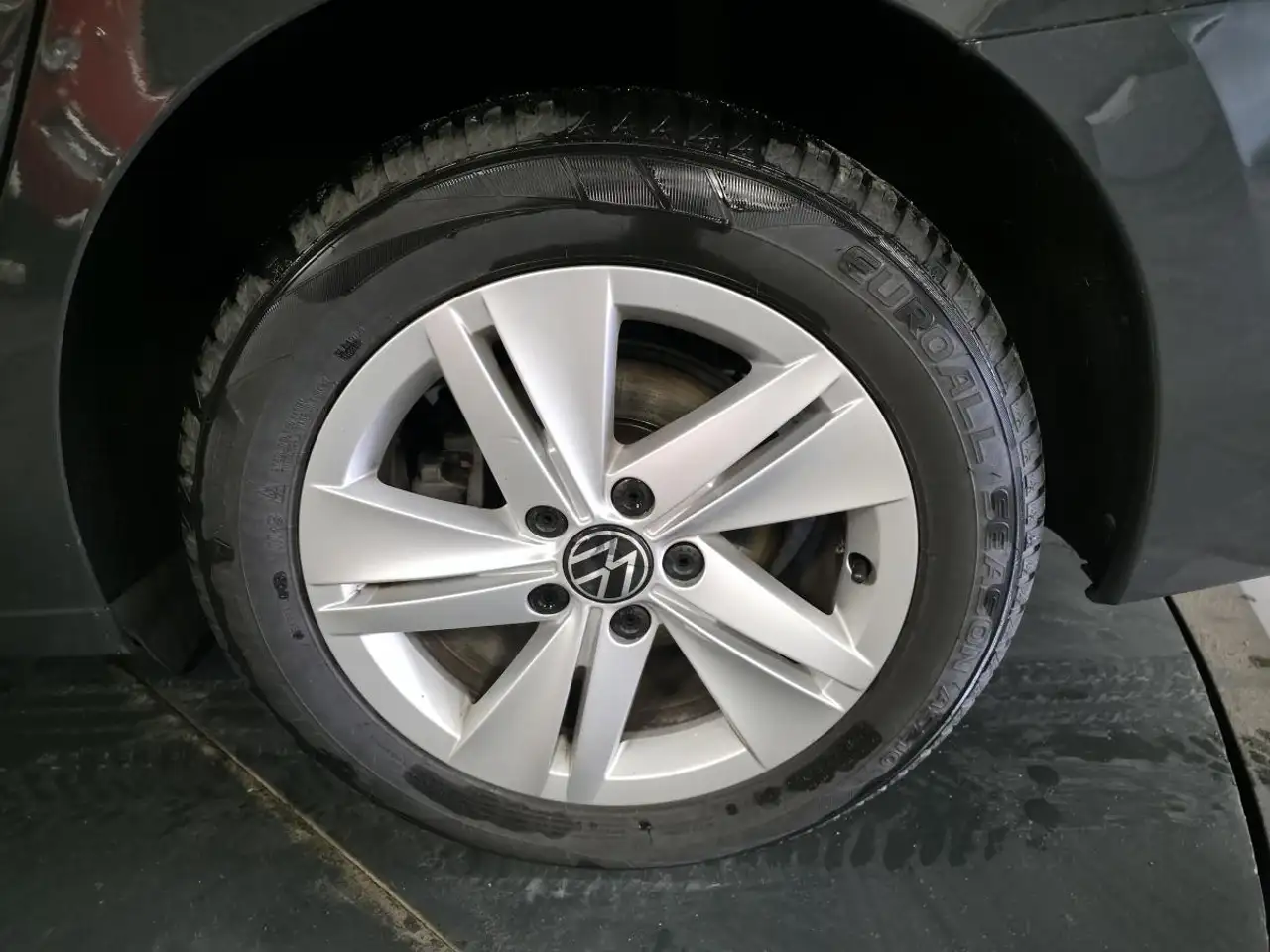 Volkswagen Golf Standard Model — photo 46