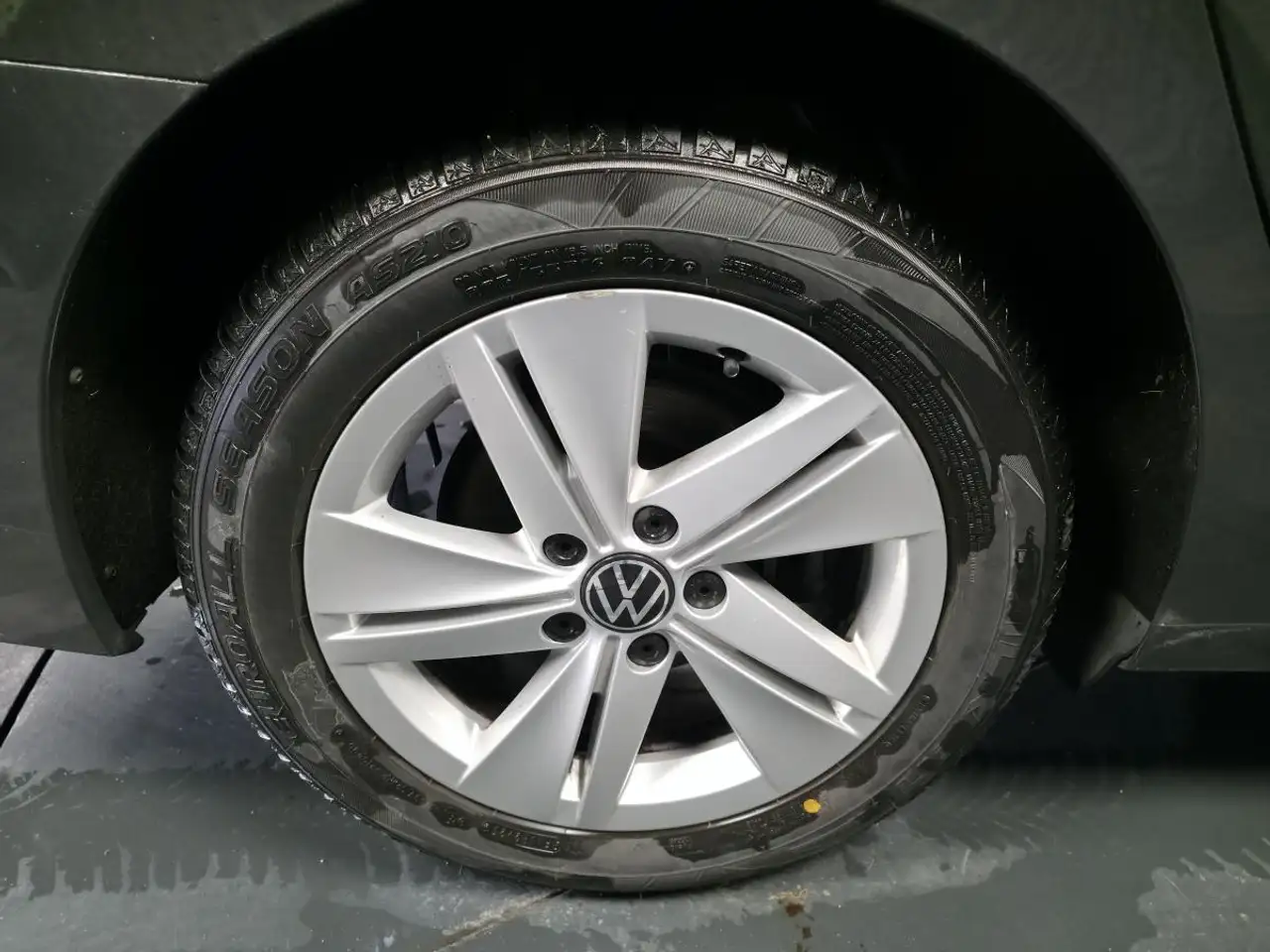 Volkswagen Golf Standard Model — photo 47