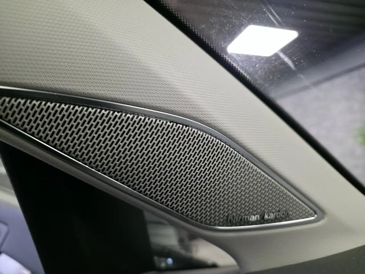 Volkswagen Golf Standard Model — photo 18