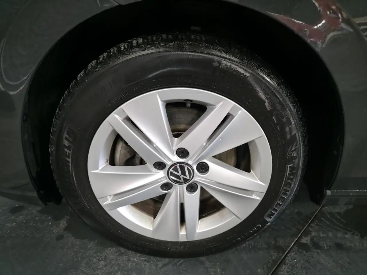 Volkswagen Golf Standard Model — photo 49