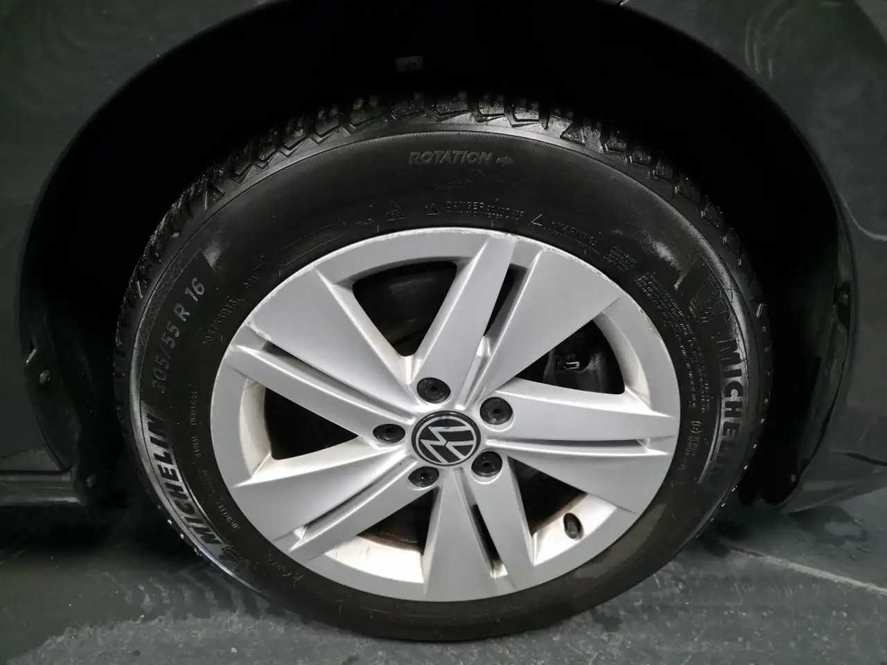 Volkswagen Golf Standard Model — photo 48