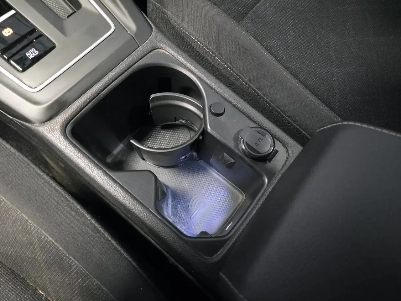 Volkswagen Golf Standard Model — photo 36