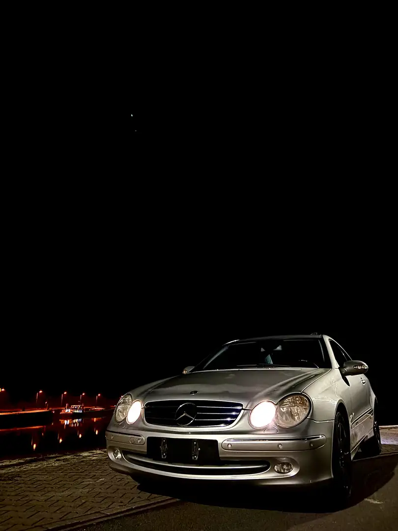 Mercedes-Benz CLK 270 Coupe CDI Avantgarde Silber - 1