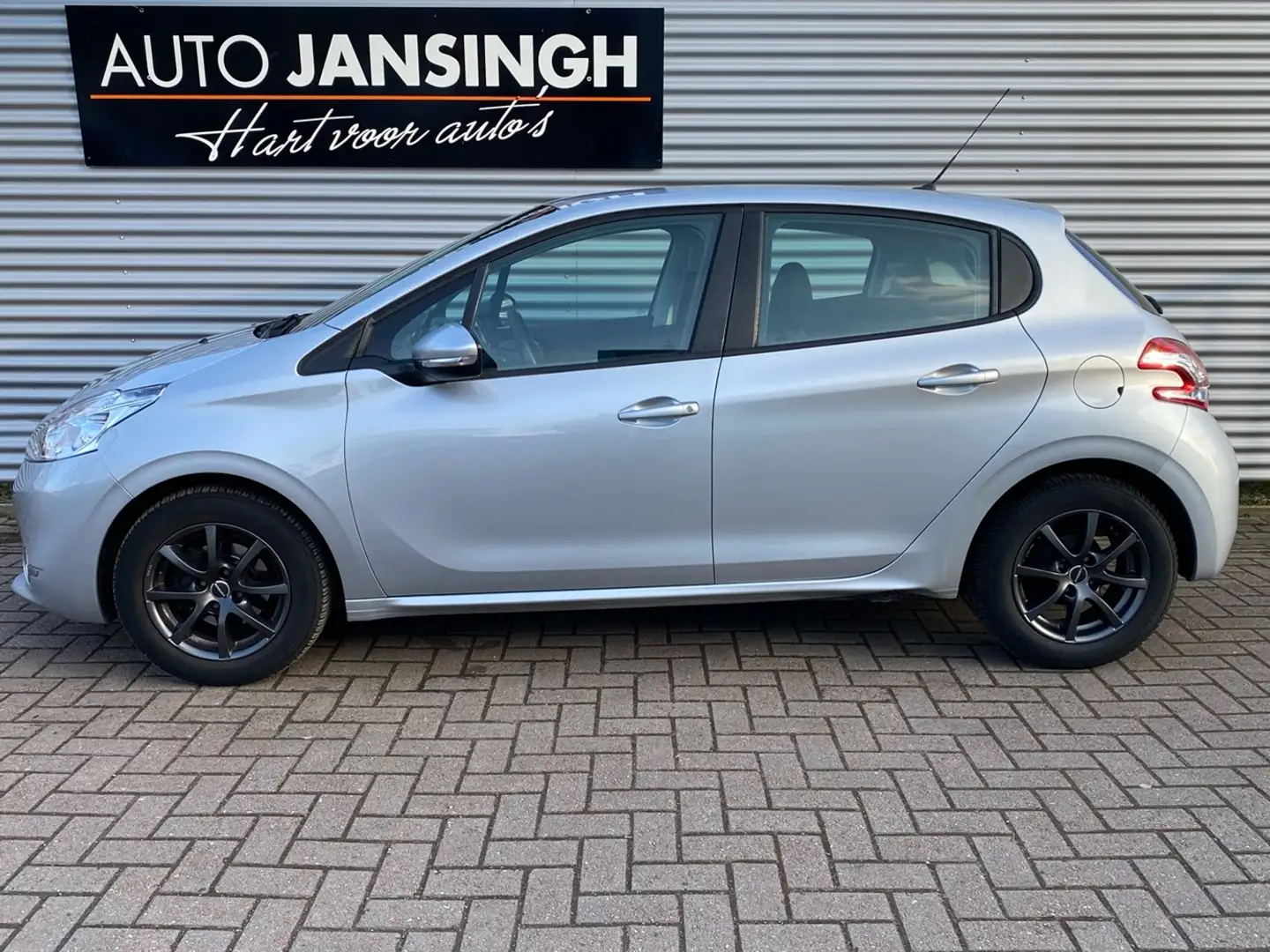 Peugeot 208 1.2 VTi Blue Lease | Airco | Navigatie | LM Velgen Grau - 2