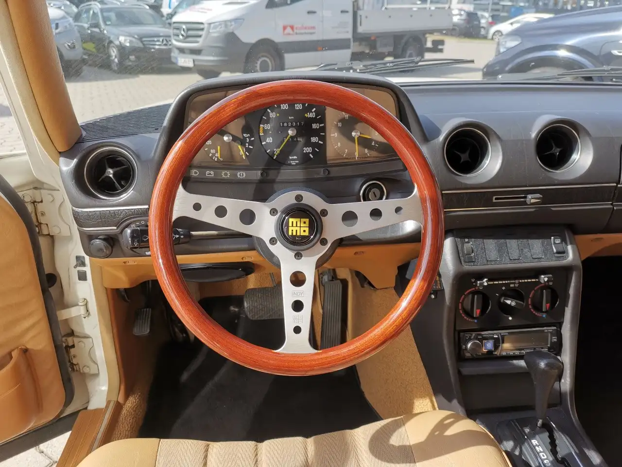 Mercedes-Benz 230 E, foto 8