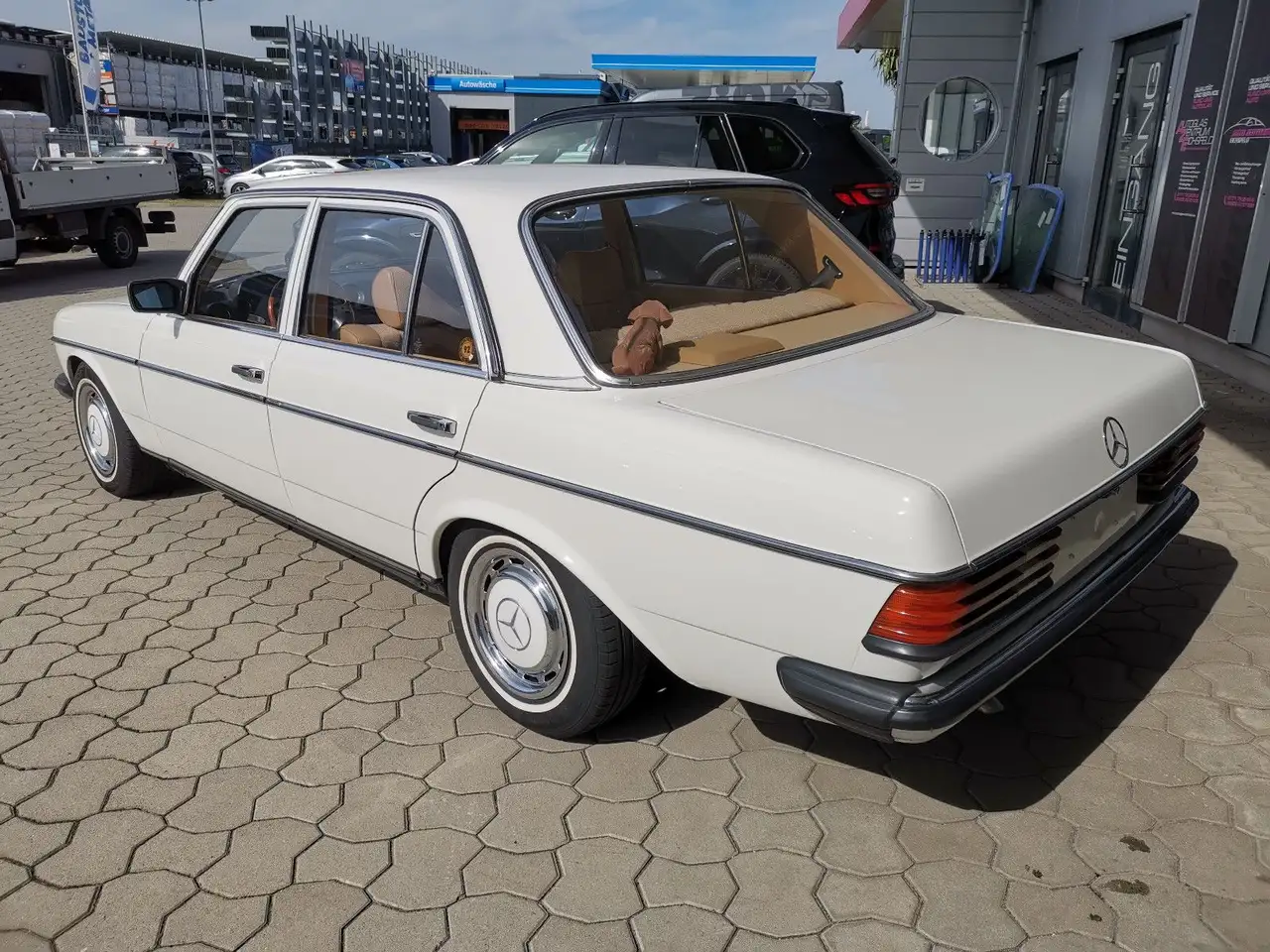 Mercedes-Benz 230 E, foto 5