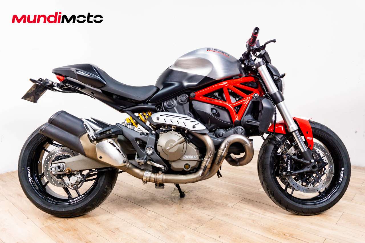 Ducati Monster 821
