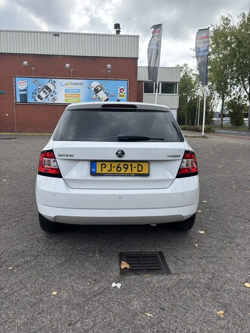 Skoda Fabia 1.2 TSI Drive Wit - 2