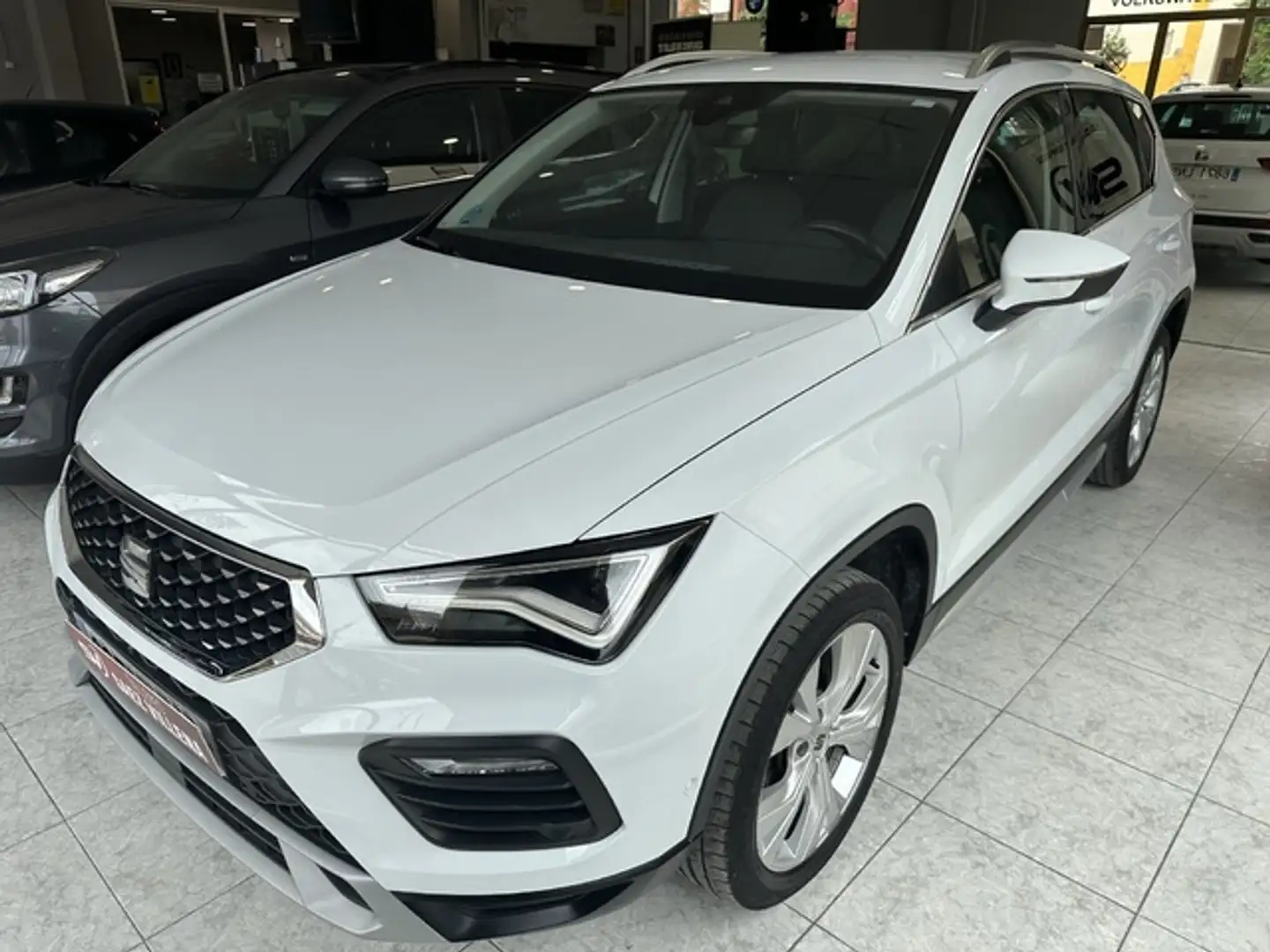 SEAT Ateca 1.5 EcoTSI S&S X-Perience Go Blanco - 2