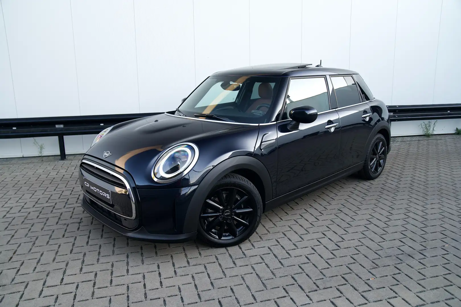 MINI Cooper 5-DEURS | PANO | MINI YOURS | CHESTER MALT | TOP ! Zwart - 1
