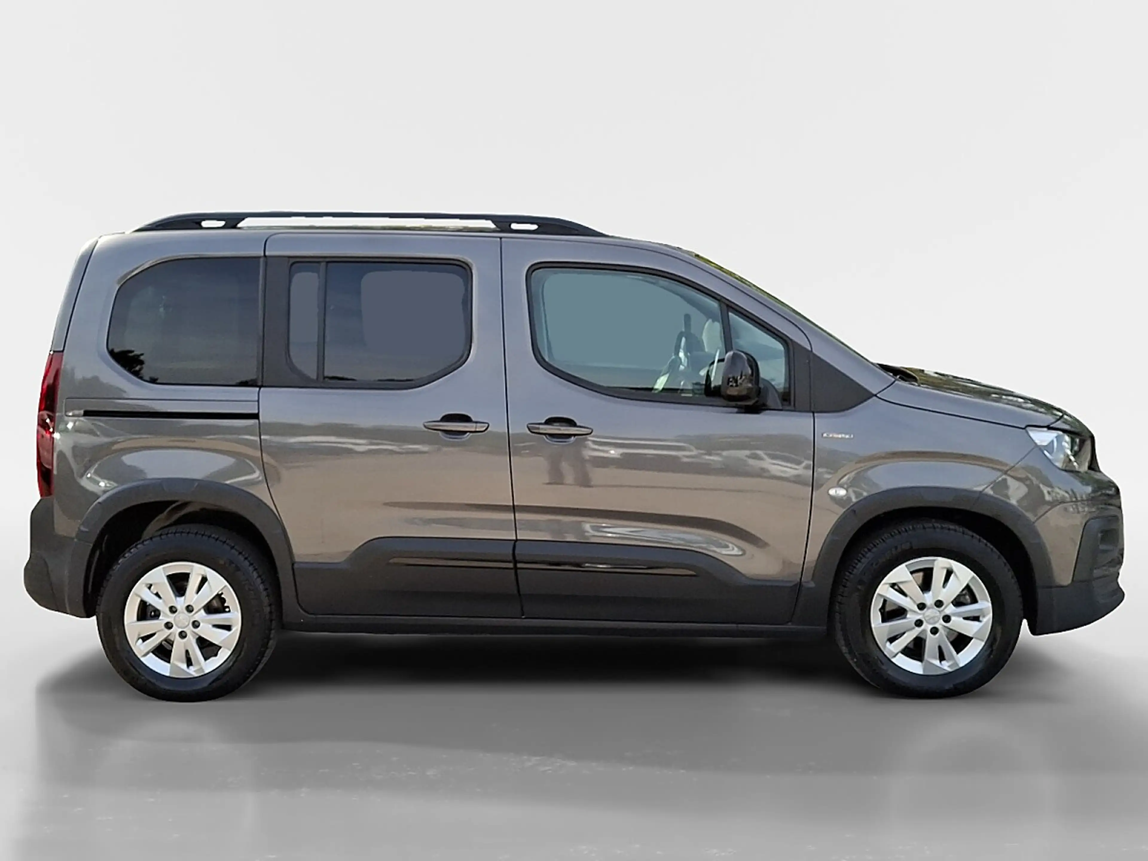Peugeot Rifter 1,5 BlueHDI 130 S&S GT Line EAT8 Aut. — photo 10