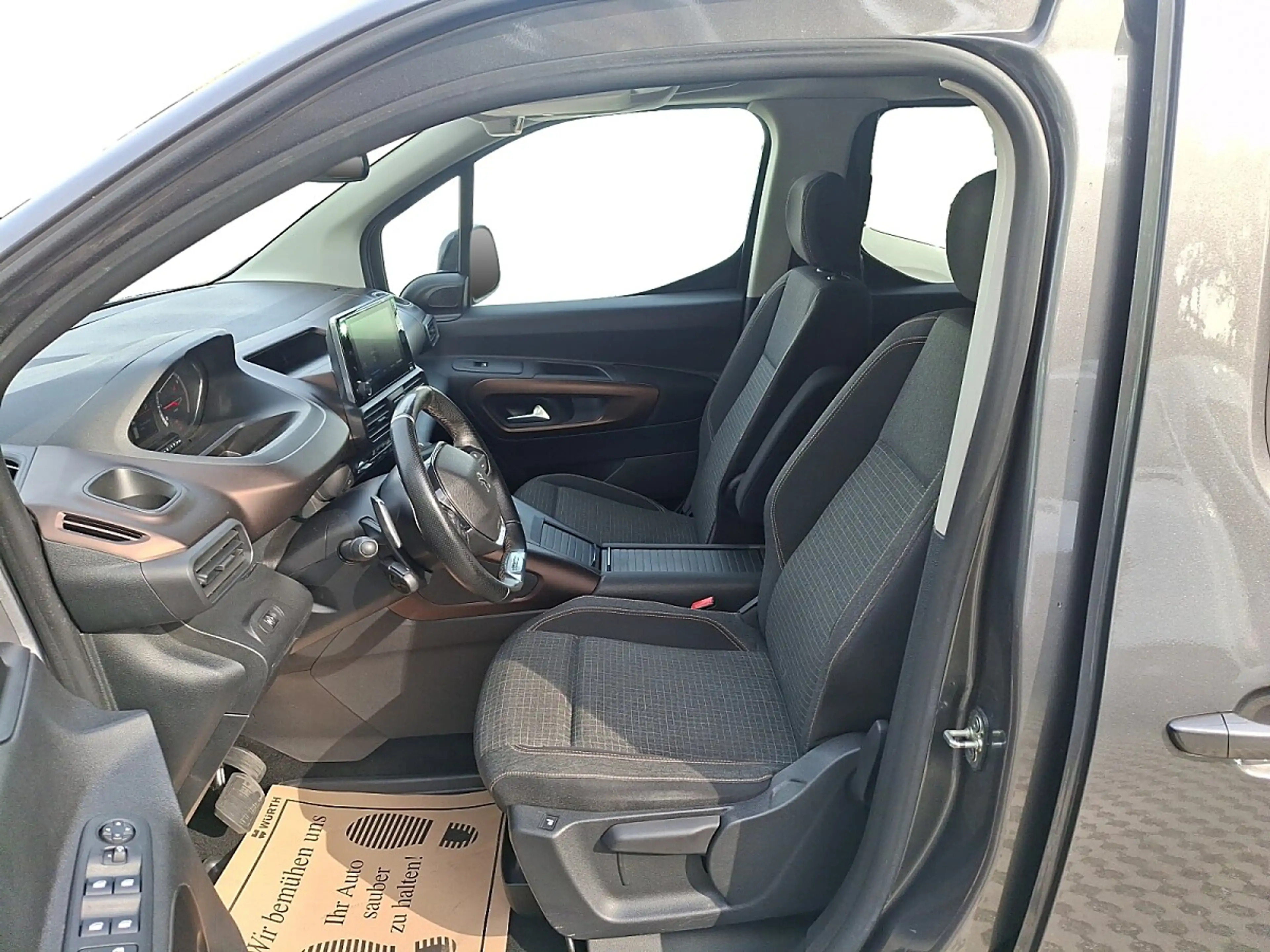 Peugeot Rifter 1,5 BlueHDI 130 S&S GT Line EAT8 Aut. — photo 12