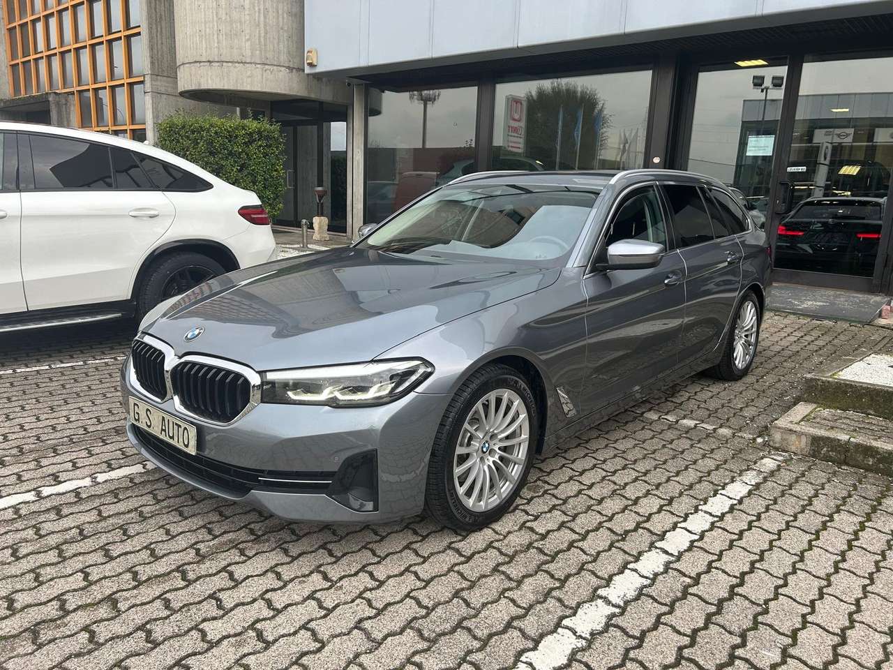 BMW 520 d Touring mhev 48V xdrive Business auto