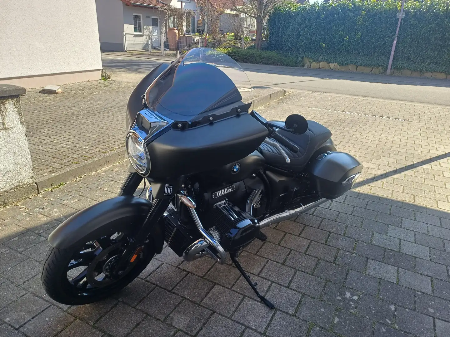 BMW R 18 B zelena - 1